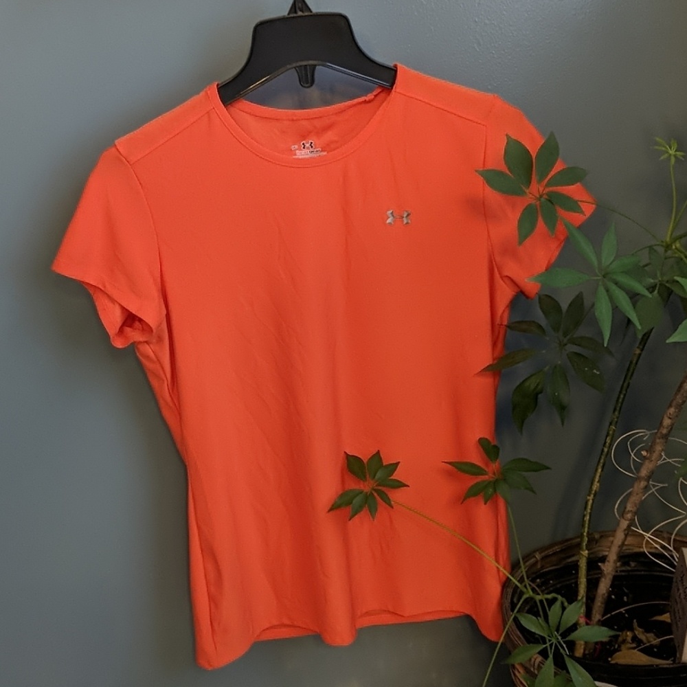 Orange semi fitted t-shirt